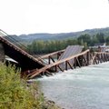 Norvegijoje sugriuvus tiltui išgelbėti dviejų transporto priemonių vairuotojai