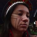 Amazonės upės baseine gimusi ir užaugusi aktyvistė kovoja už atogrąžų miškų ir savo genties išlikimą