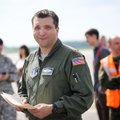 „120s“: JAV pilotas su lietuviška kilme ir teroristų Ukrainoje atsitraukimas