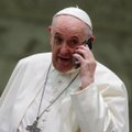 Popiežiaus bendrąją audienciją sutrikdė telefono skambutis