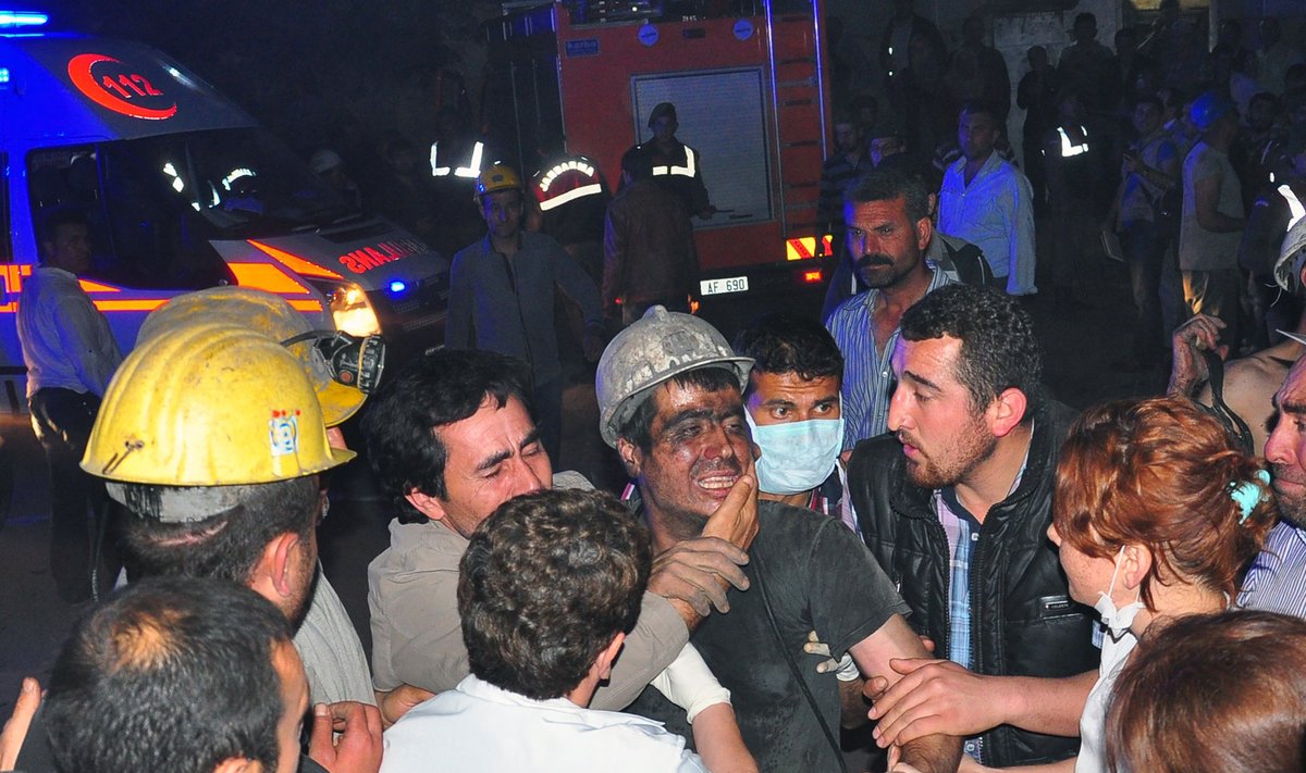 Turkijoje per gaisrą anglies kasykloje žuvo 20 žmonių