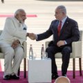 Indijos ministras pirmininkas Modi pradėjo istorinį vizitą Izraelyje