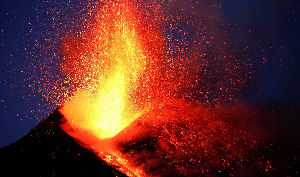 Sicilijos Etnos ugnikalnio apylinkes supurtė 4,8 balo žemės drebėjimas