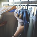 Pavasarinis drabužių spintos atnaujinimas: esminės taisyklės padės sutaupyti