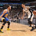 NBA naktis: „Warriors“ panaikino 22 taškų „Spurs“ persvarą, Bostono klubas lyderių statusu džiaugėsi neilgai