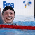 Pasaulio plaukimo čempionate išdalinti dar penki apdovanojimų komplektai