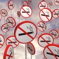 Минздрав Литвы предлагает: одинаковая упаковка, запрет на курение в летних кафе и на балконах