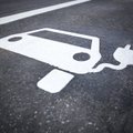 Komercinius elektromobilius nuo kelių mokesčio siūloma atleisti iki 2026-ųjų