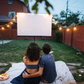 Kino po atviru dangumi sezonas: kino salę galite susikurti tiesiog savo kieme
