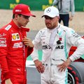 Silverstouno trasoje „pole“ poziciją iškovojo Hamiltoną pranokęs Bottas