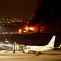 В аэропорту Токио загорелся пассажирский самолет, около 400 пассажиров эвакуированы