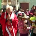 Bolivijos šunys per mišias El Alto mieste gavo palaiminimą