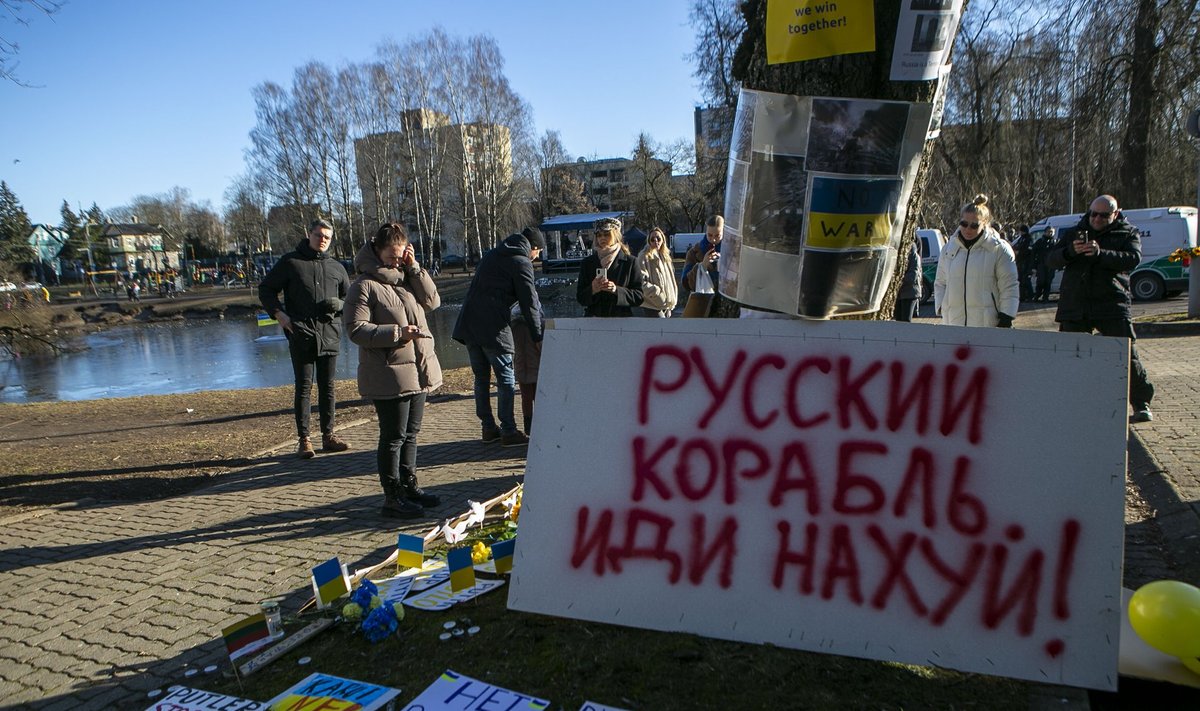 Protesto akcija prie Rusijos ambasados