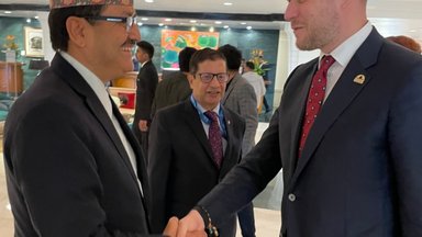 Глава МИД Литвы встретился с министром Непала: обсуждались возможности развития двусторонних отношений
