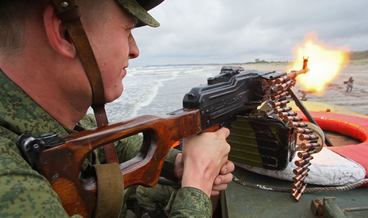 Russian soldiers train in Kaliningrad region