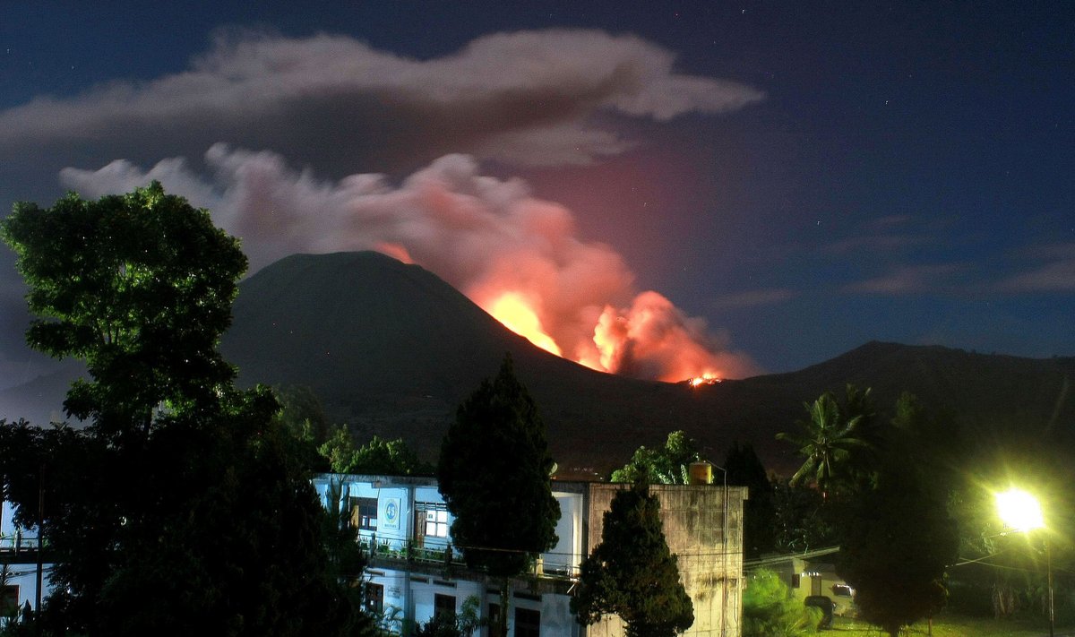 Lokono ugnikalnis Indonezijoje