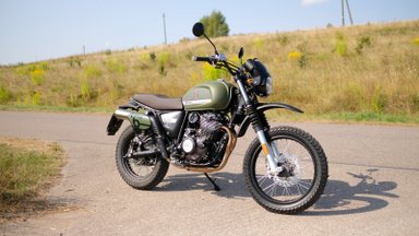 Motociklo „SWM Six Days 500“ testas: itališkas motociklas už adekvačią kainą