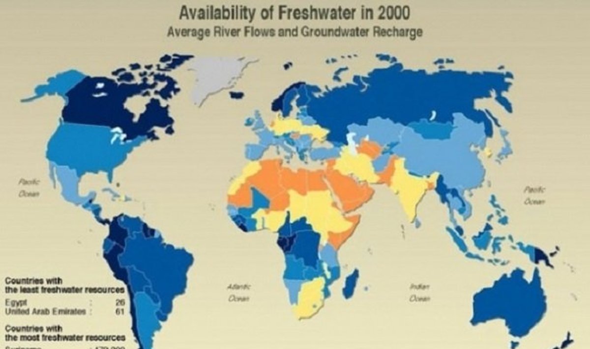 Gėlo vandens ištekliai pasaulyje 2000 metais (skaičiai pateikti kub. metrais vienam gyventojui). Mažiausiai gėlo vandens turinčios šalys yra Egiptas (26) ir Jungtiniai Arabų Emiratai (61), o daugiausiai – Surinamas (479 000) ir Islandija (605 000). ©United Nations Environment Programme