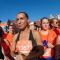 Vilniaus senamiesčio gatves užtvindė bėgančios moterys