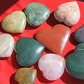 5 natūralūs akmenys, pritrauksiantys meilę į jūsų gyvenimą