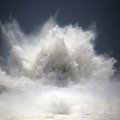 Mokslininkai užfiksavo aukščiausią kada nors Pietų pusrutulyje stebėtą vandenyno bangą