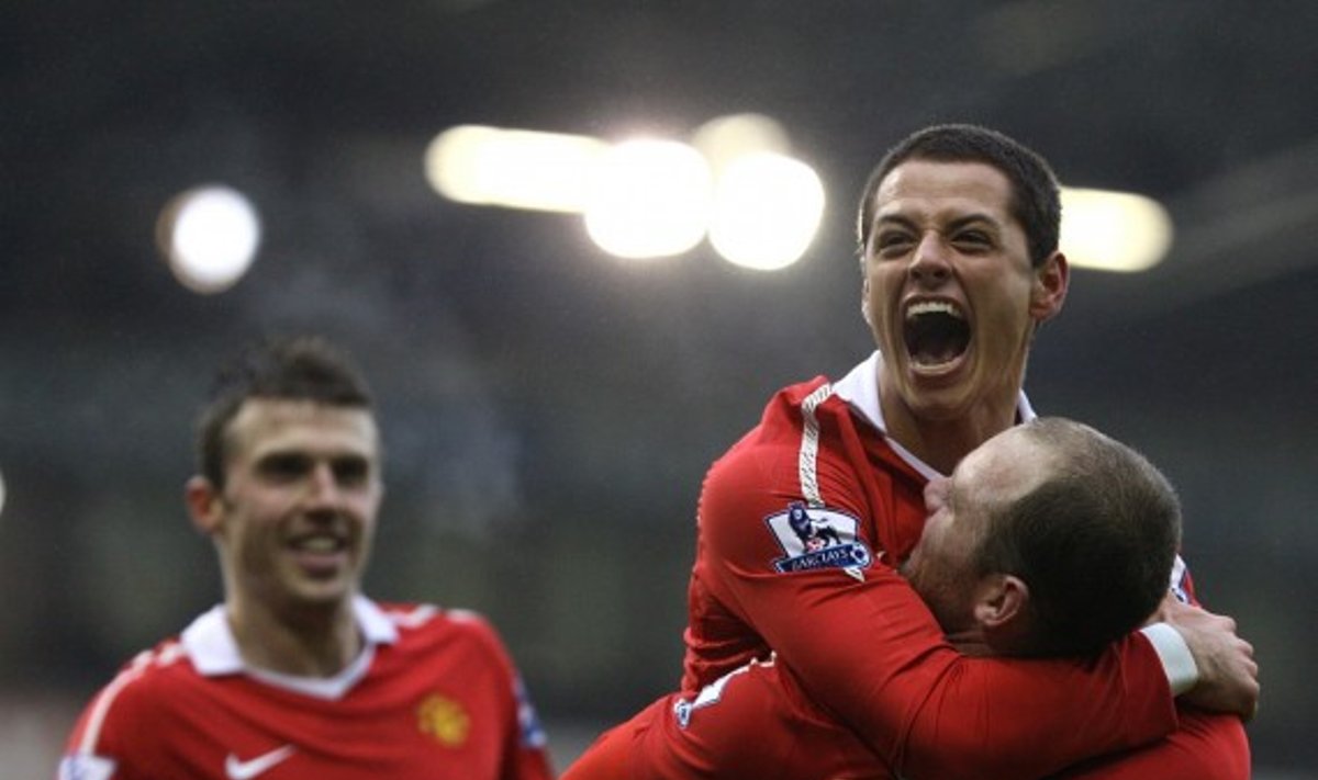 Wayne'as Rooney ir Javieras Hernandezas ("Man Utd")