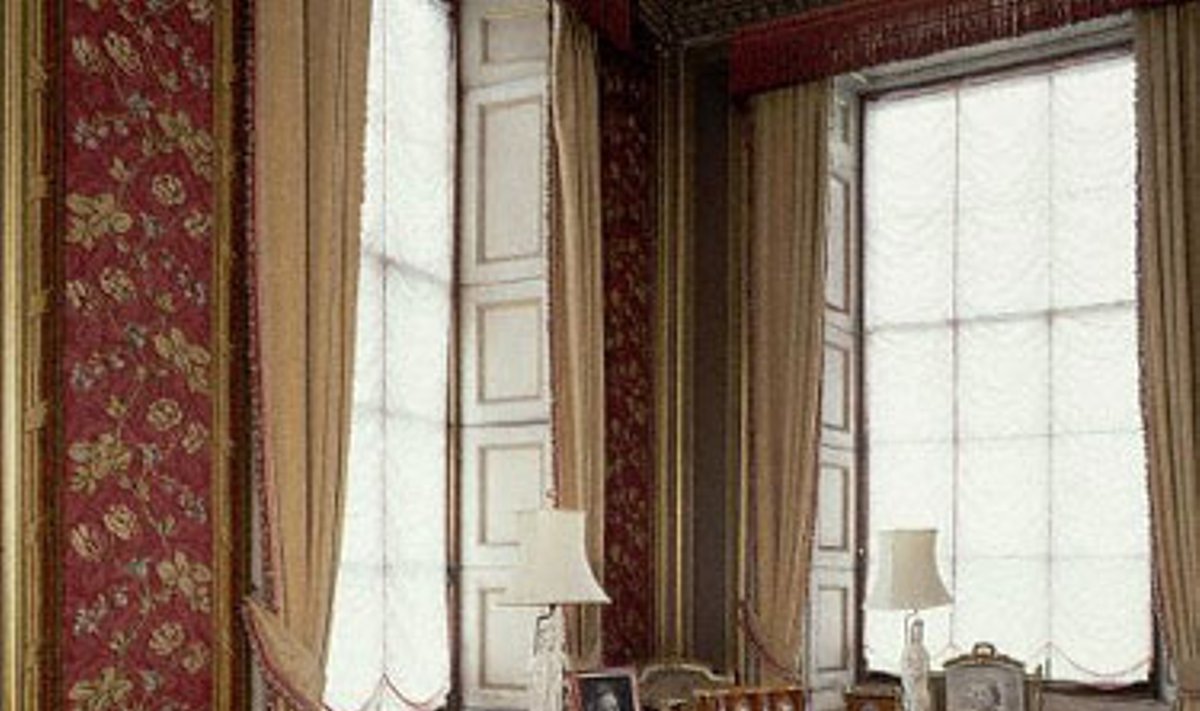 Liudviko XV stiliaus baldai