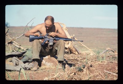 Karys su M16 Vietname