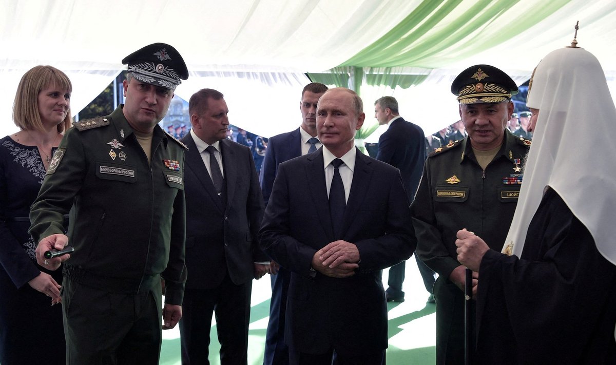 Timuras Ivanovas, Vladimiras Putinas ir Sergejus Šoigu 2018 m.