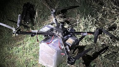 Pasieniečiai nutupdė kontrabandininkų droną su cigarečių kroviniu