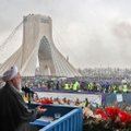Iranas mini 40-ąsias Islamo revoliucijos metines: plūsta minios žmonių, skamba šūkiai „Mirtis Amerikai“