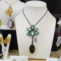 Vilniuje pristatyta prabangi juvelyrikos kolekcija su briliantais