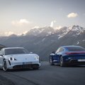 „Porsche“ pareiškė, kad nekuria „Tesla“ konkurentų, todėl elektrinio 911 nebus