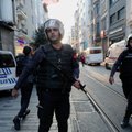 Turkijoje surengti reidai 32 miestuose, sulaikyti keli šimtai ryšiais su „Islamo valstybe“ įtariamų žmonių