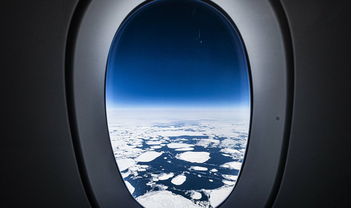 Tirpstantis ledas Arktyje. Scanpix/Leon Kuegeler/photothek.de/