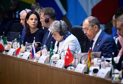 Baerbock G20 ministrų susitikime tiesiogiai kreipėsi į Lavrovą