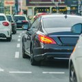 Tyrimas: 4 iš 5 vairuotojų dėl brangstančių degalų svarsto apie alternatyvas, bet automobilių nekeičia