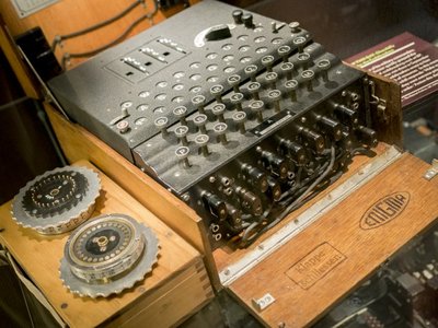 A. Turingas įveikė Enigmos kodą Antrojo pasaulinio karo metu. Scanpix/Shutterstock nuotr.
