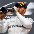 N. Rosbergas dėl avarijos kaltina L. Hamiltoną, o šis incidento nesureikšmina