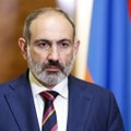 Armėnijos opozicija užtvėrė centrines Jerevano gatves, reikalaudama, kad atsistatydintų Pašinianas