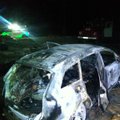 Išpuolis Prienų rajone: naktį išdaužyti sodybos langai, sudegintas kieme buvęs automobilis „Audi Q7“