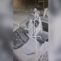 Šiauliuose ieškomas vyras, „pasiskolinęs“ svetimo automobilio valytuvus
