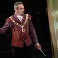 Operos solistas Tadas Girininkas: ir dabar nemažai vyrų linkę sau leisti žymiai daugiau, nei sutiktų atleisti žmonai