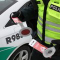 Šiauliuose policija persekiojo girtą „Audi“ ekipažą – du sulaikyti, vienas pabėgo
