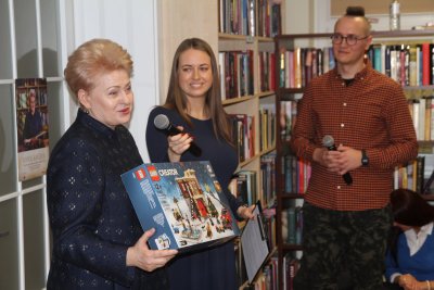 D. Grybauskaitė Kaune atidarė devintą kartą vykstančią akciją „Knygų Kalėdos“