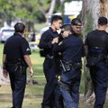 Havajuose ginčas dėl iškeldinimo baigėsi dviejų policininkų žūtimi ir didžiuliu gaisru