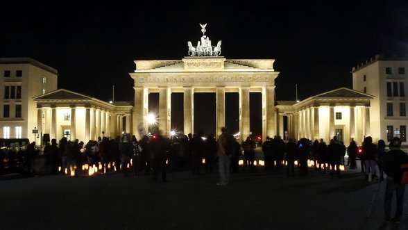 Lithuanian ambassador to Berlin surprised to see Soviet flags at Brandenburg Gate