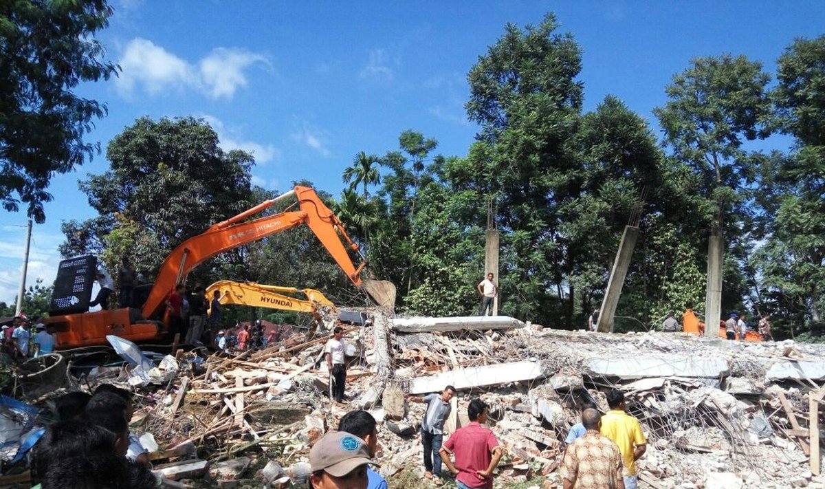 Žemės drebėjimas Indonezijoje