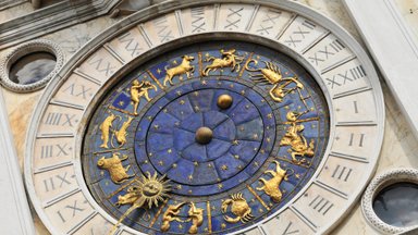 Astropsichologės Samanthos Zachh horoskopas antradieniui, spalio 18 d.: sieksite prabangos