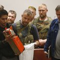 Ukrainos sukilėliai perdavė sudužusio lainerio juodąsias dėžes Malaizijos pareigūnams